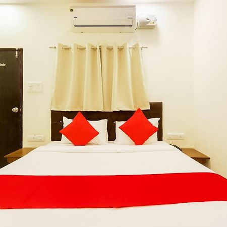 Oyo Flagship 30861 Hotel Velocity Vijay Nagar Indore Exterior photo