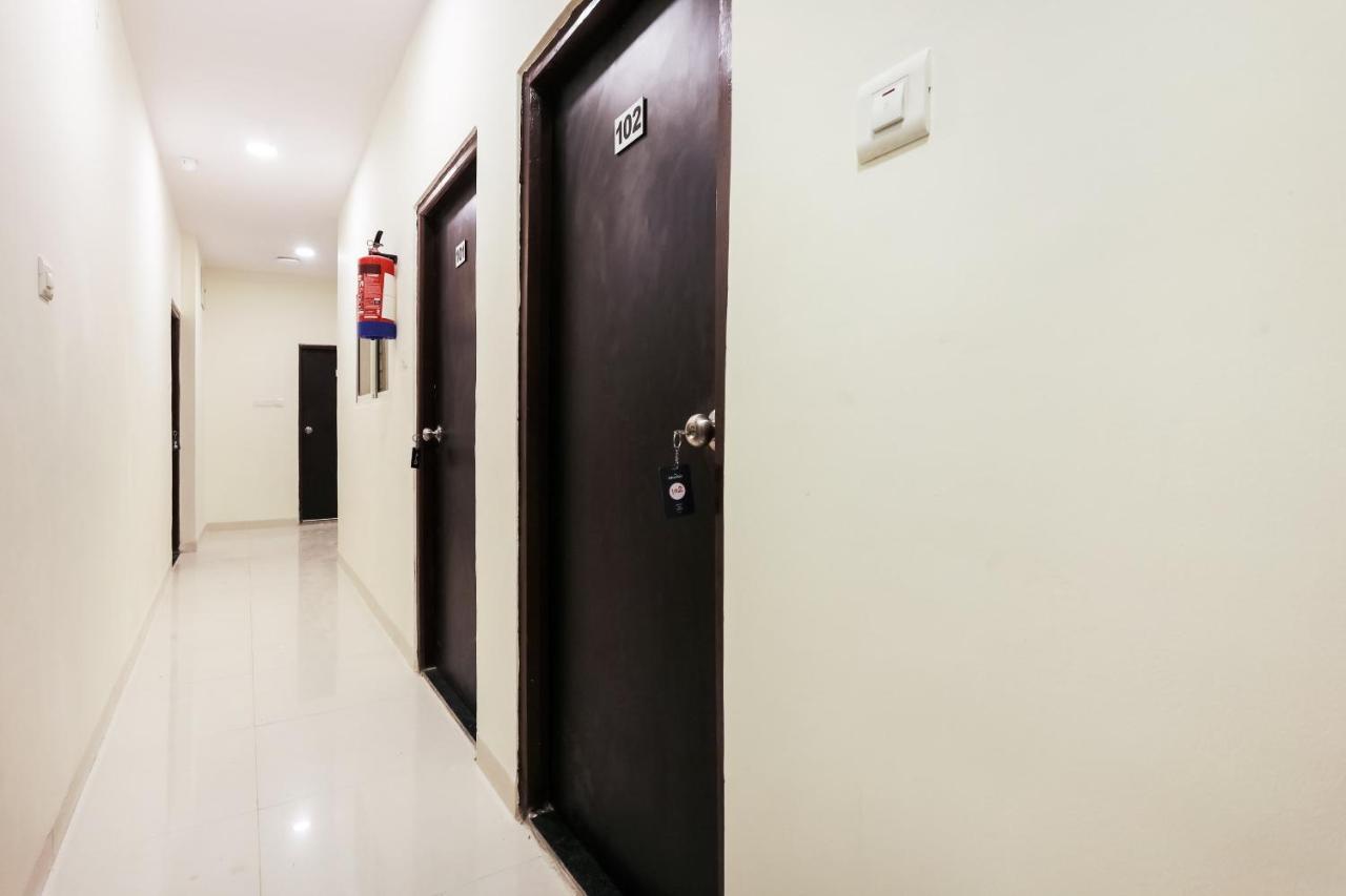 Oyo Flagship 30861 Hotel Velocity Vijay Nagar Indore Exterior photo