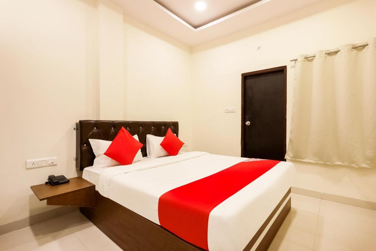 Oyo Flagship 30861 Hotel Velocity Vijay Nagar Indore Exterior photo
